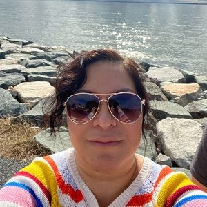 Meet your Posher, Karina